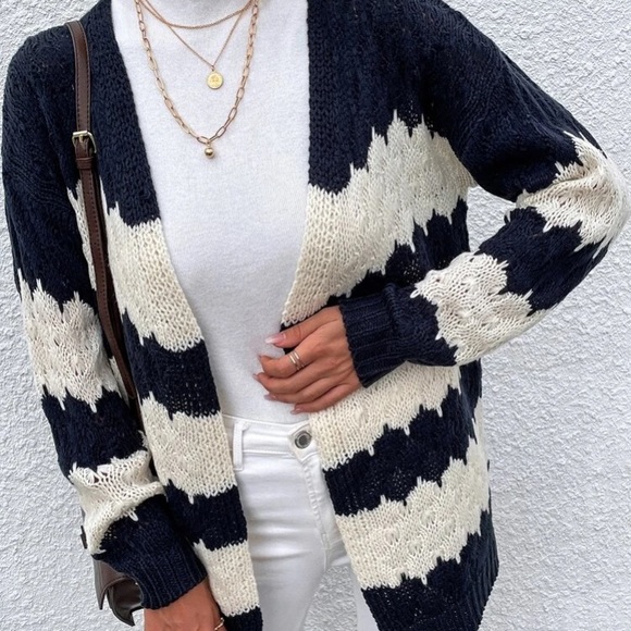 Black/White Colorblock Knit Cardigan in M and L - Picture 3 of 5